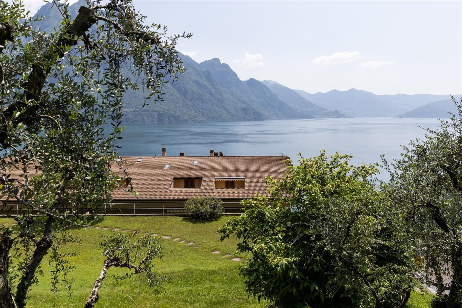 Iseolakerental- Casa Trentapassi Riva di Solto Exterior foto
